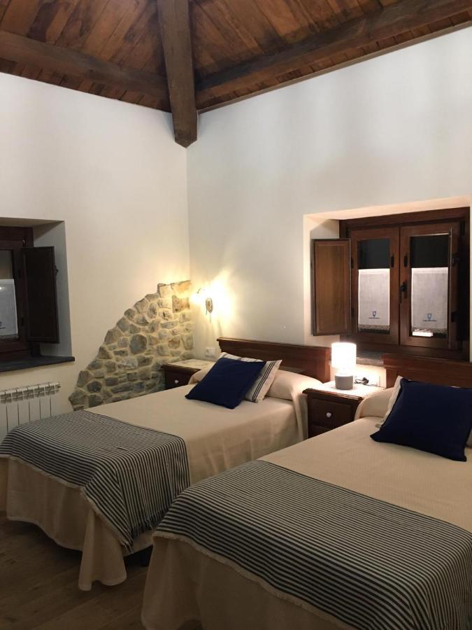 La Casa Vieja De Caneo - Apartamentos Rurales 3 Llaves لواركا المظهر الخارجي الصورة