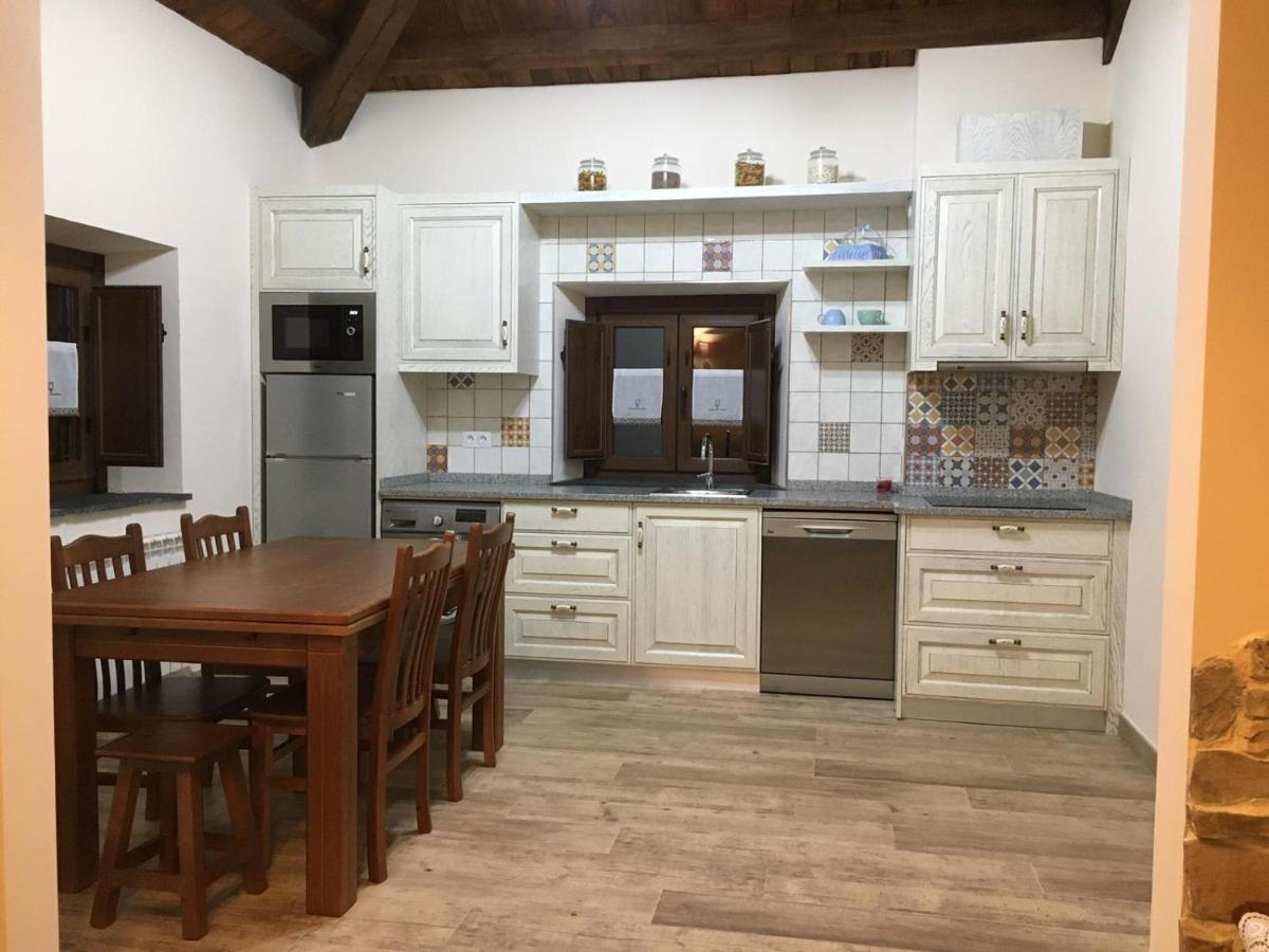 La Casa Vieja De Caneo - Apartamentos Rurales 3 Llaves لواركا المظهر الخارجي الصورة